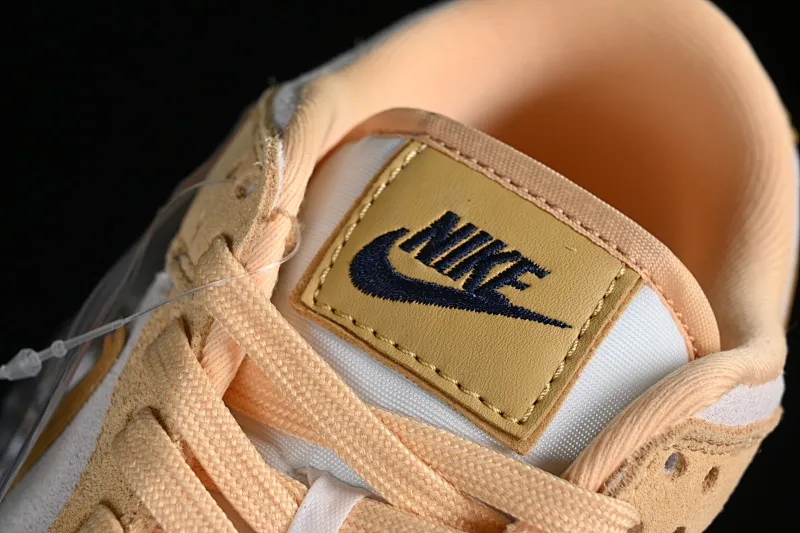 All Categories Nk SB Dunk Series Nk SB Dunk Low Low-top sneakers Cost-effective version Nk Dunk Low "Gold Suede" Cheese Pudding Ice Cream Yellow White SB Low-top casual sports skateboard shoes DV7411-200
